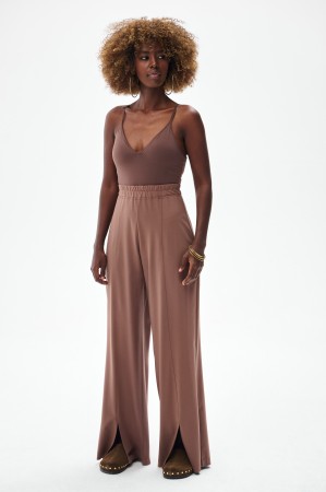 Spodnie Damskie Elira Milk Chocolate