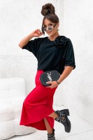 Sweter czarny Wendy z  broszką różą